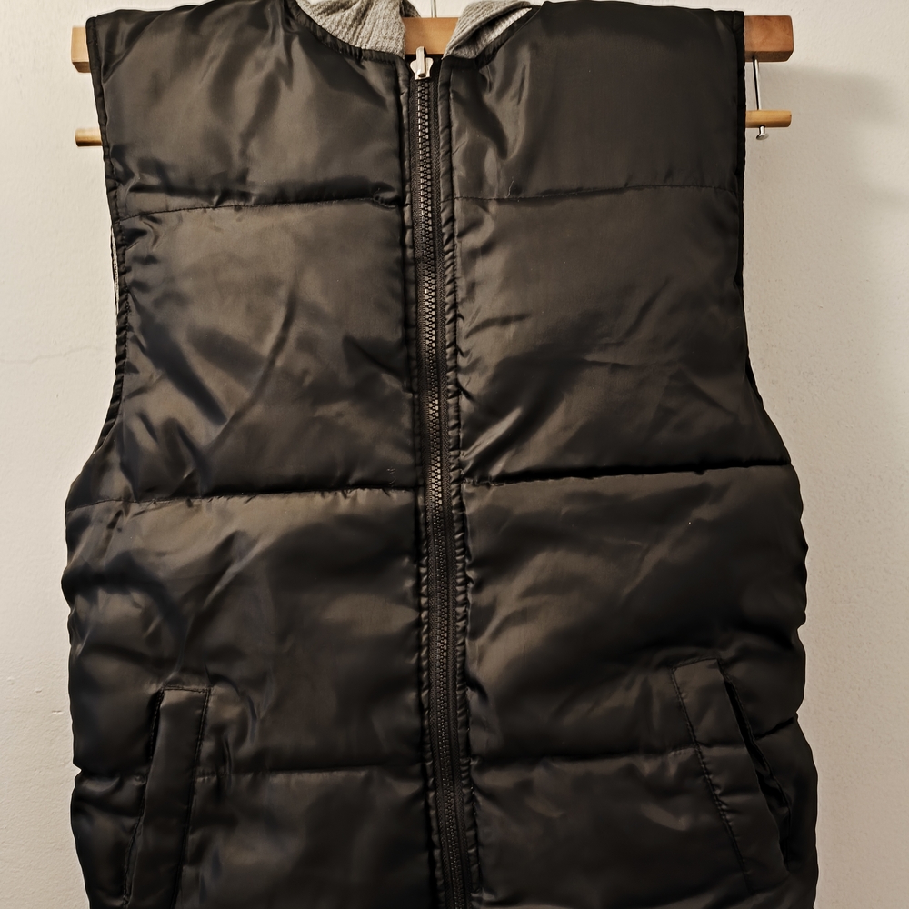Woman Black Puffer Vest